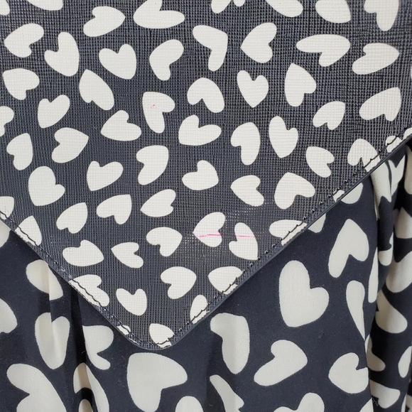 Ann Taylor Cinched Waist Heart Black/Cream Blouse Size M Free Wristlet - Picture 10 of 10